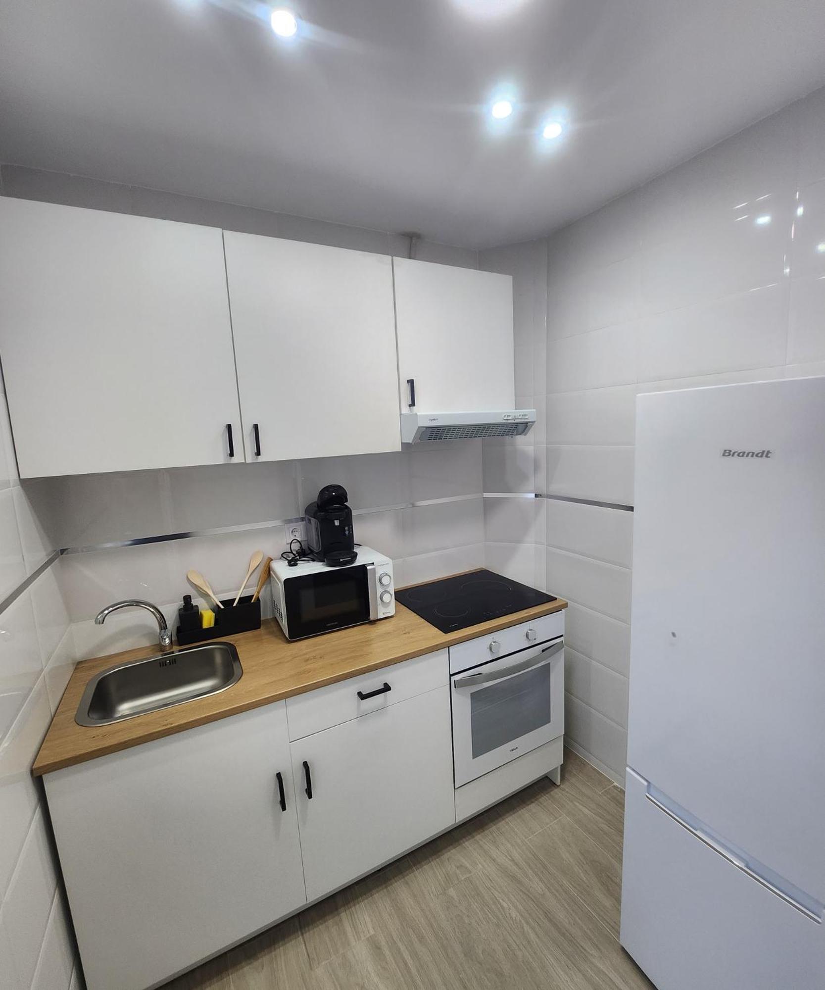 דירות Apartamento Cartagena Sur Zona Universidad Ucam מראה חיצוני תמונה
